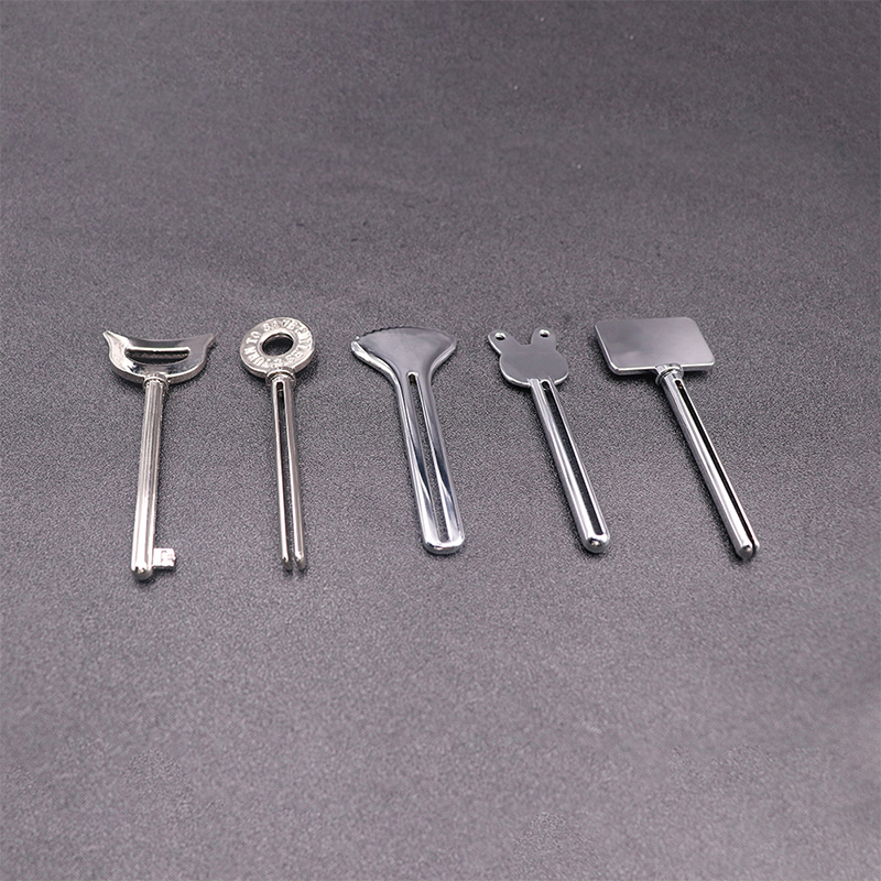 Fém fogkrém adagoló arctisztító fogkrém tubus kinyomó kulcs alak kozmetika tubus kinyomó Fém fogkrém adagoló arctisztító fogkrém tubus kinyomó kulcs alak kozmetika tubus kinyomó