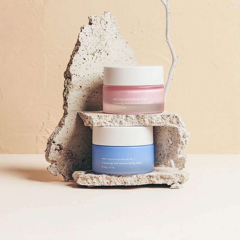 Klasszikus kerek üvegkrémes tégelyes kozmetikai kiszerelés arckrémhez és szemkörnyékápoló krémhez Klasszikus kerek üvegkrémes tégelyes kozmetikai kiszerelés arckrémhez és szemkörnyékápoló krémhez