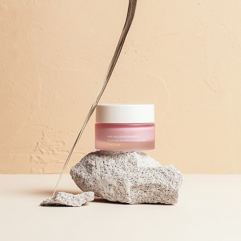 Klasszikus kerek üvegkrémes tégelyes kozmetikai kiszerelés arckrémhez és szemkörnyékápoló krémhez Klasszikus kerek üvegkrémes tégelyes kozmetikai kiszerelés arckrémhez és szemkörnyékápoló krémhez