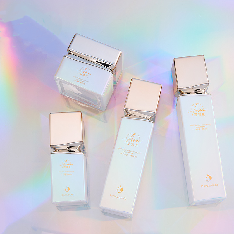 Szögletes üveg krémedény irizáló hatással Arckrémhez és Szemkörnyékápoló krémhez