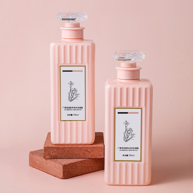 500 ml-es 750 ml-es négyzet alakú, műanyag kisállatápoló pumpás flakon csíkos felülettel hajolajos samponhoz és balzsamhoz, kozmetikai tartály