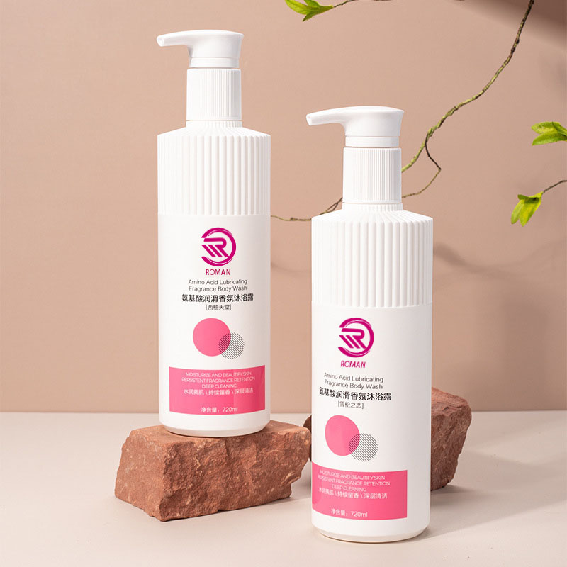 Forró fehér csíkos HDPE műanyag flakon hullámos fúvókával 500 ml 700 ml sampon tusfürdő krém pumpás kupakkal Vietnam